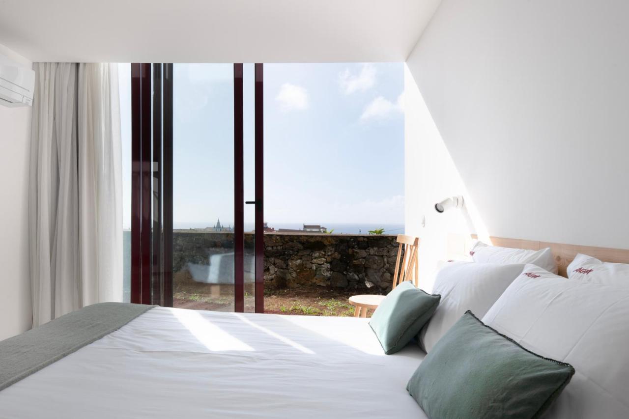 Angra + Apartman Angra do Heroísmo Kültér fotó