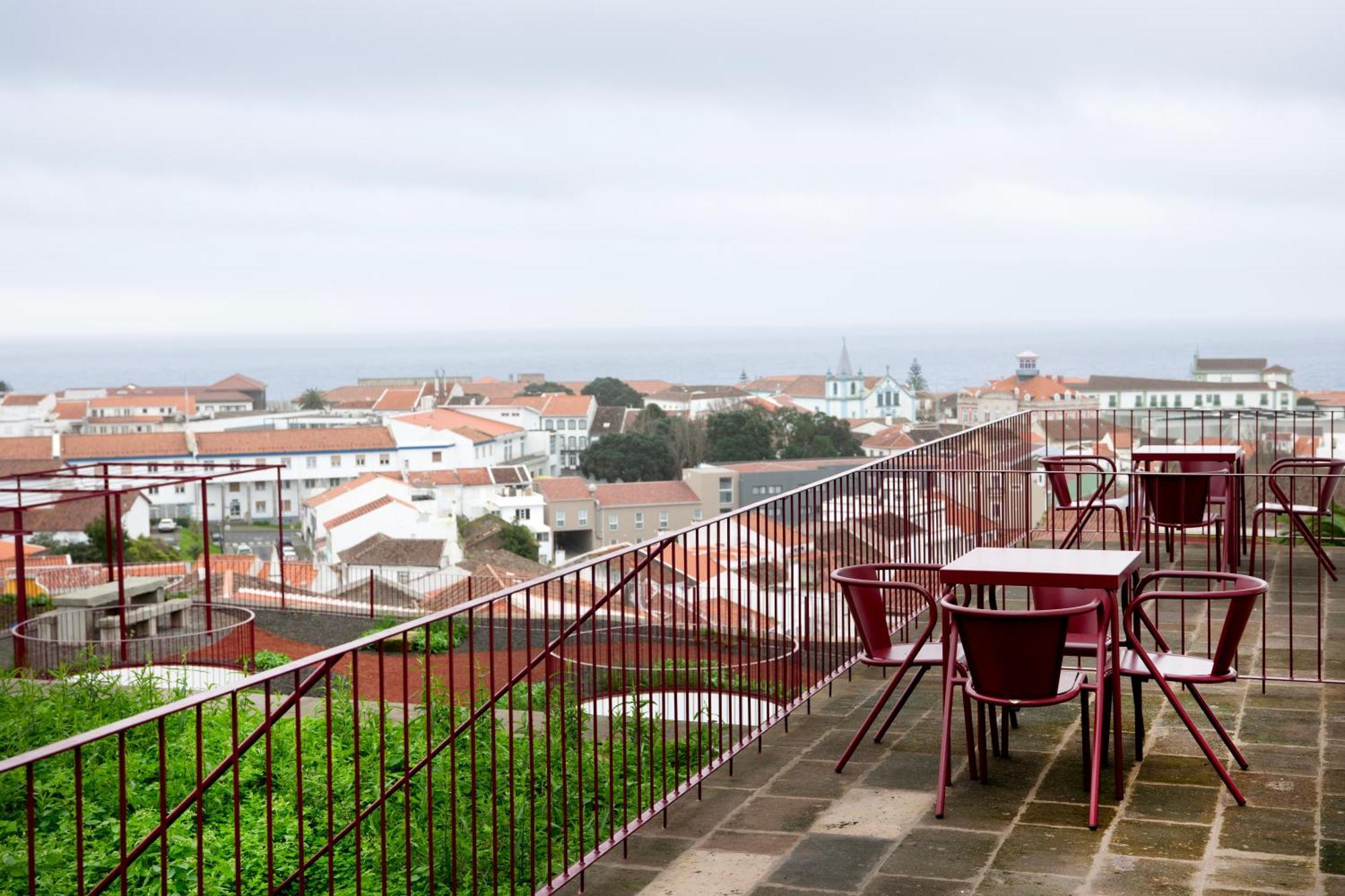 Angra + Apartman Angra do Heroísmo Kültér fotó