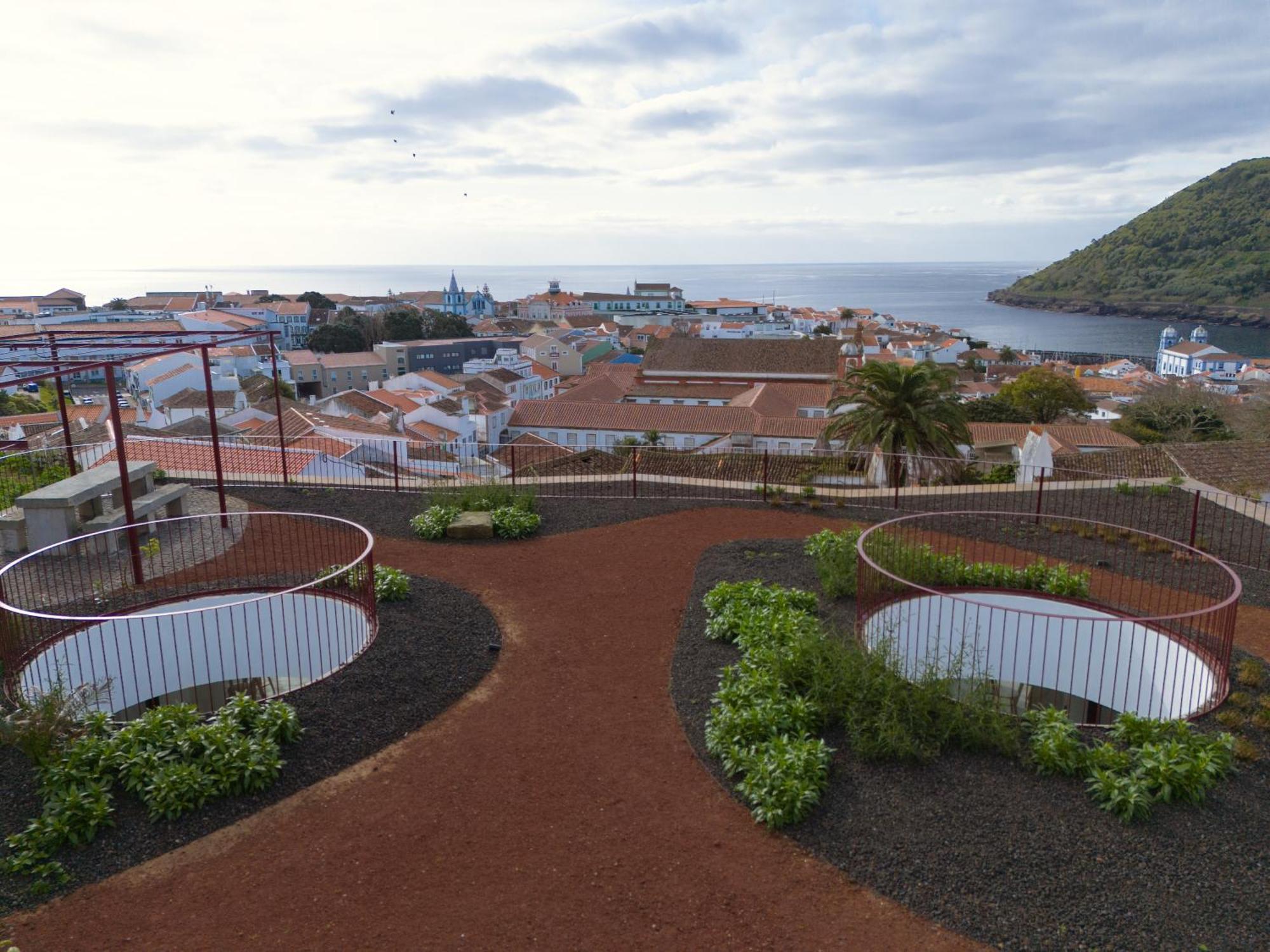 Angra + Apartman Angra do Heroísmo Kültér fotó