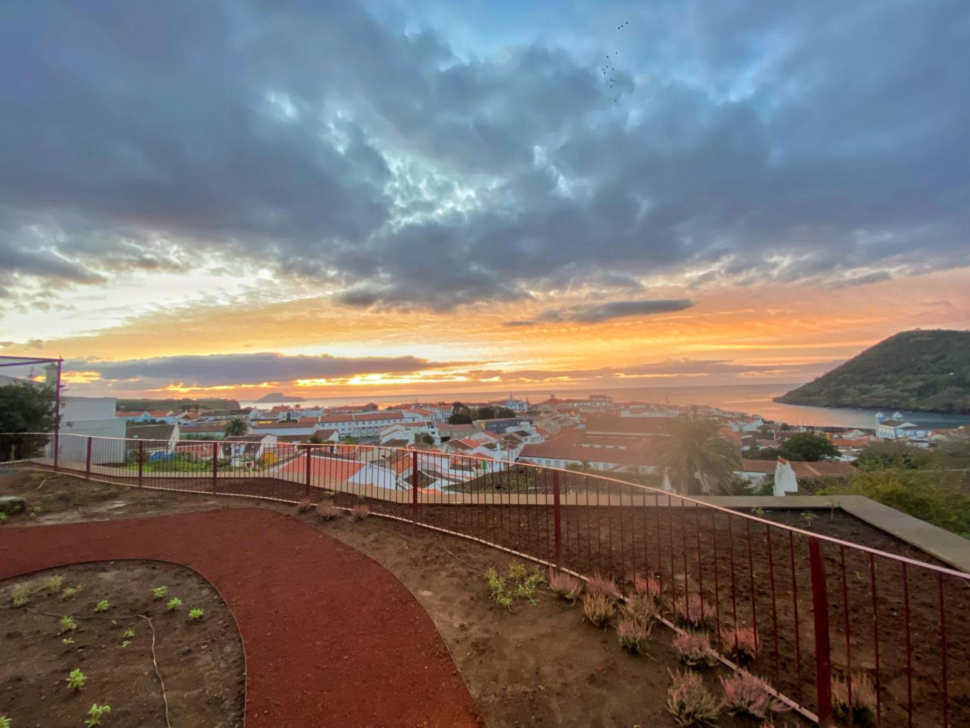 Angra + Apartman Angra do Heroísmo Kültér fotó
