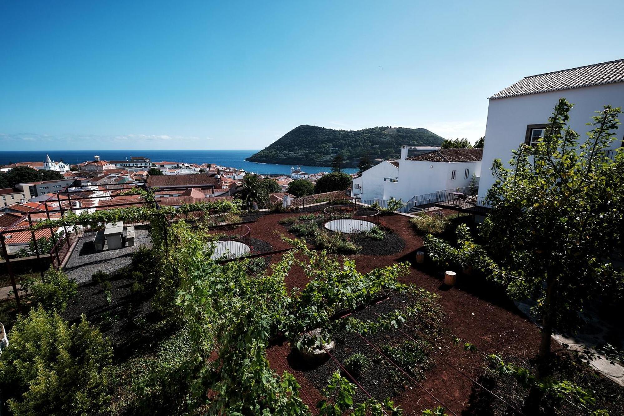 Angra + Apartman Angra do Heroísmo Kültér fotó